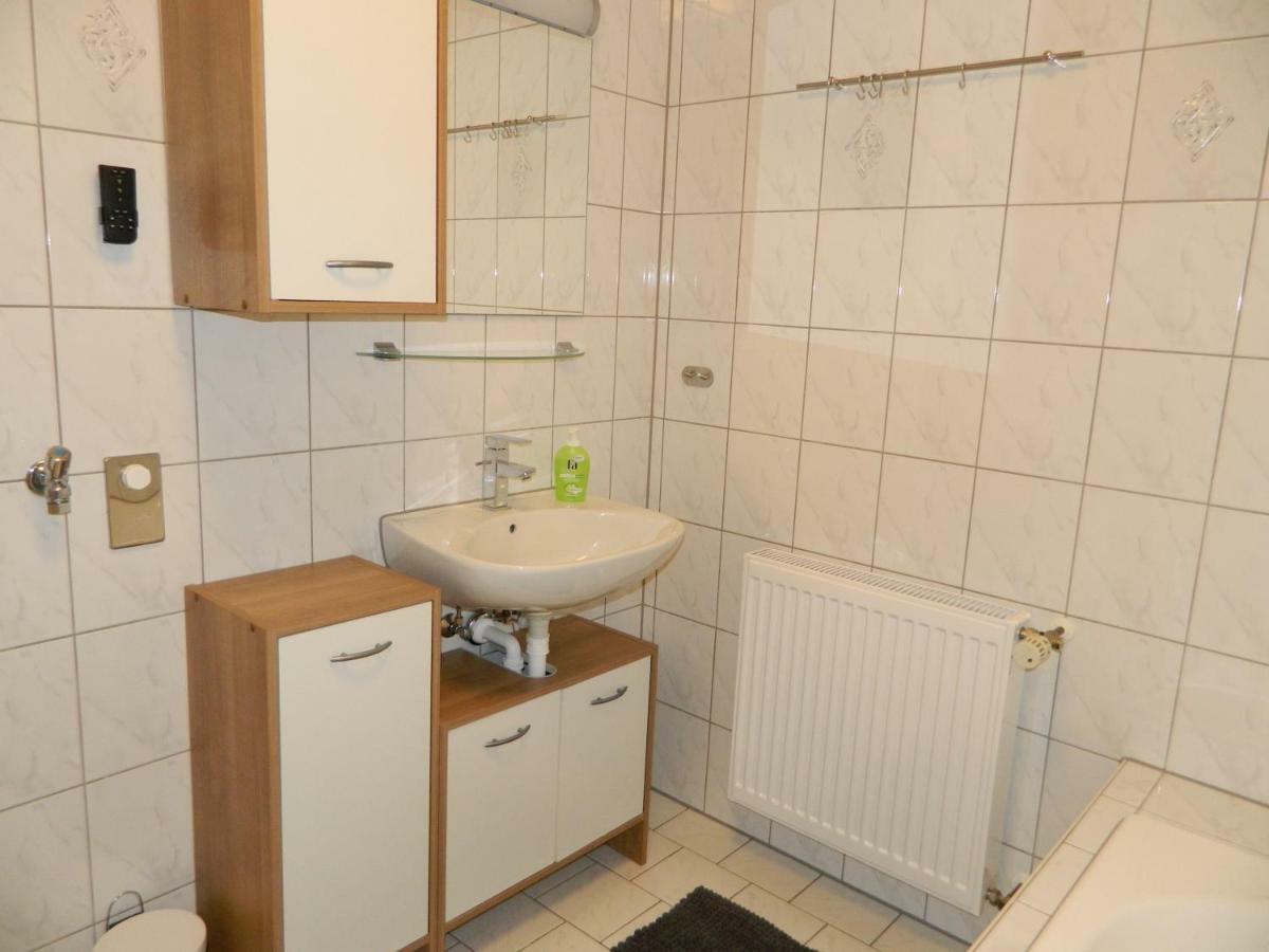 Unter Den Linden Apartman Halbe Kültér fotó