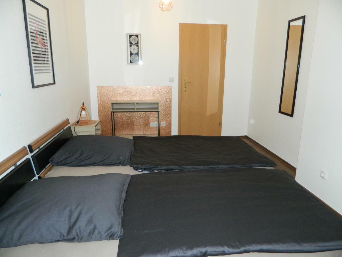Unter Den Linden Apartman Halbe Kültér fotó